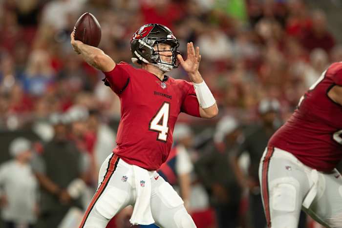 Tampa Bay Buccaneers quarterback Ryan Griffin (4) throws against the Tennessee Titans. Mandatory Credit: Jeremy Reper-USA TODAY Sports